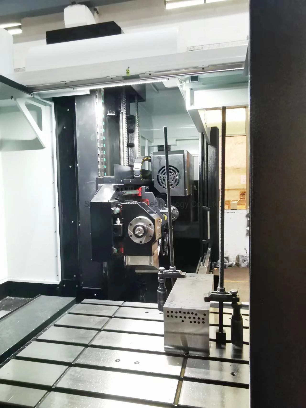 Yatay CNC Derin Delik Delme Makinesi CNC Tabancalı Delme Makinesi DH-1600 TL-1600 12